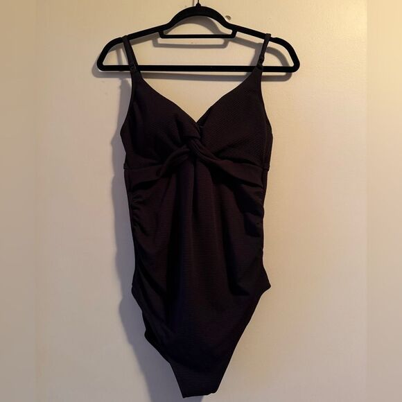 Old Navy Maternity Twist-Front Nursing Swimsuit Size M - Picture 5 of 11